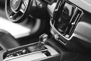 Les tapis de voiture sur-mesure : l'accessoire indispensable pour votre véhicule