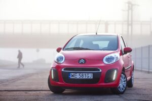 Top 5 des voitures d'occasion à moins de 2000 € : Les meilleures affaires de 2025
