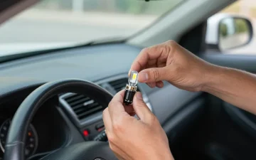 Ampoules LED Voiture : Installation étape par étape