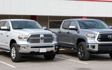 ram 1500 vs toyota tundra review